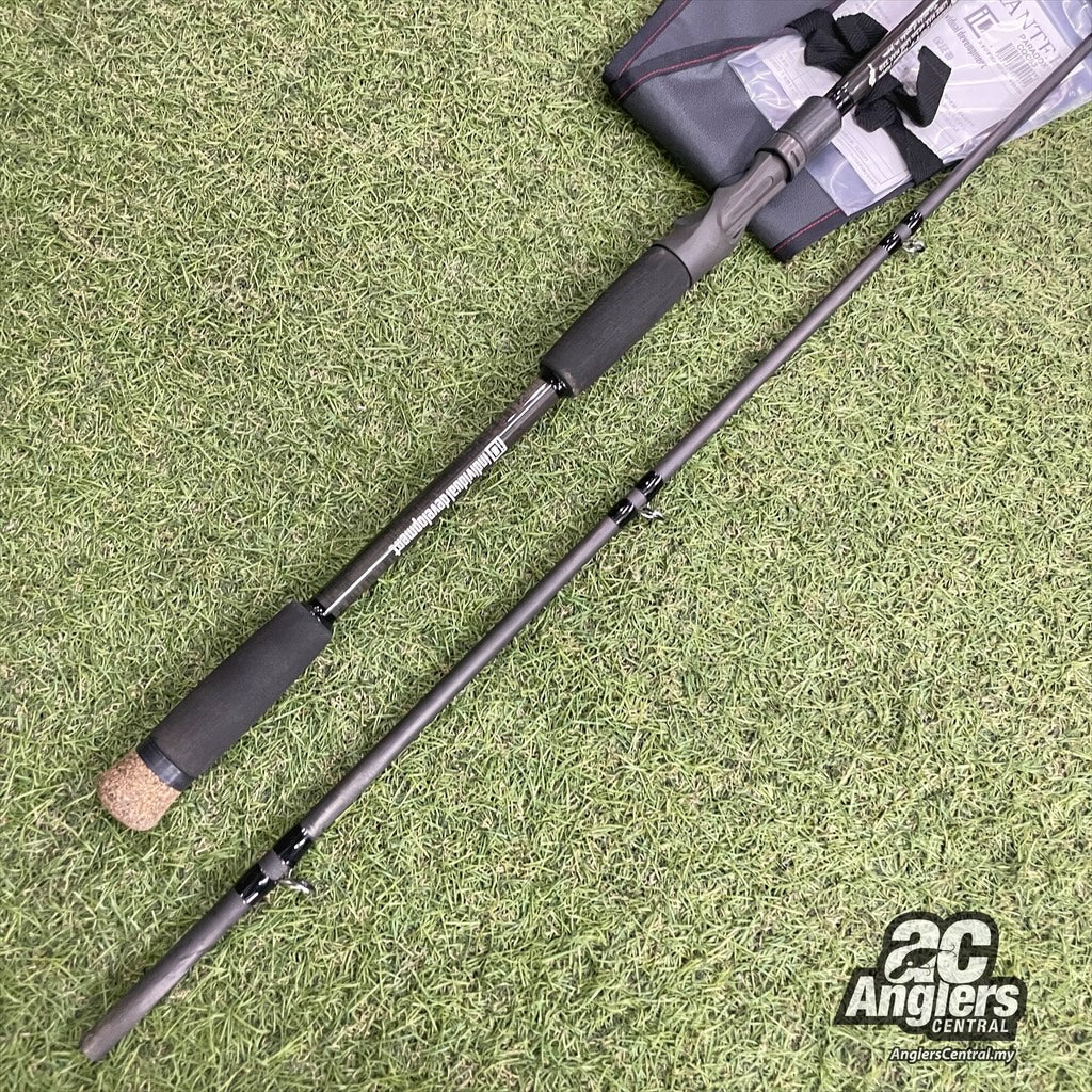 Paradox CQC 83 (USED, 9.5/10) with rod bag/sleeve