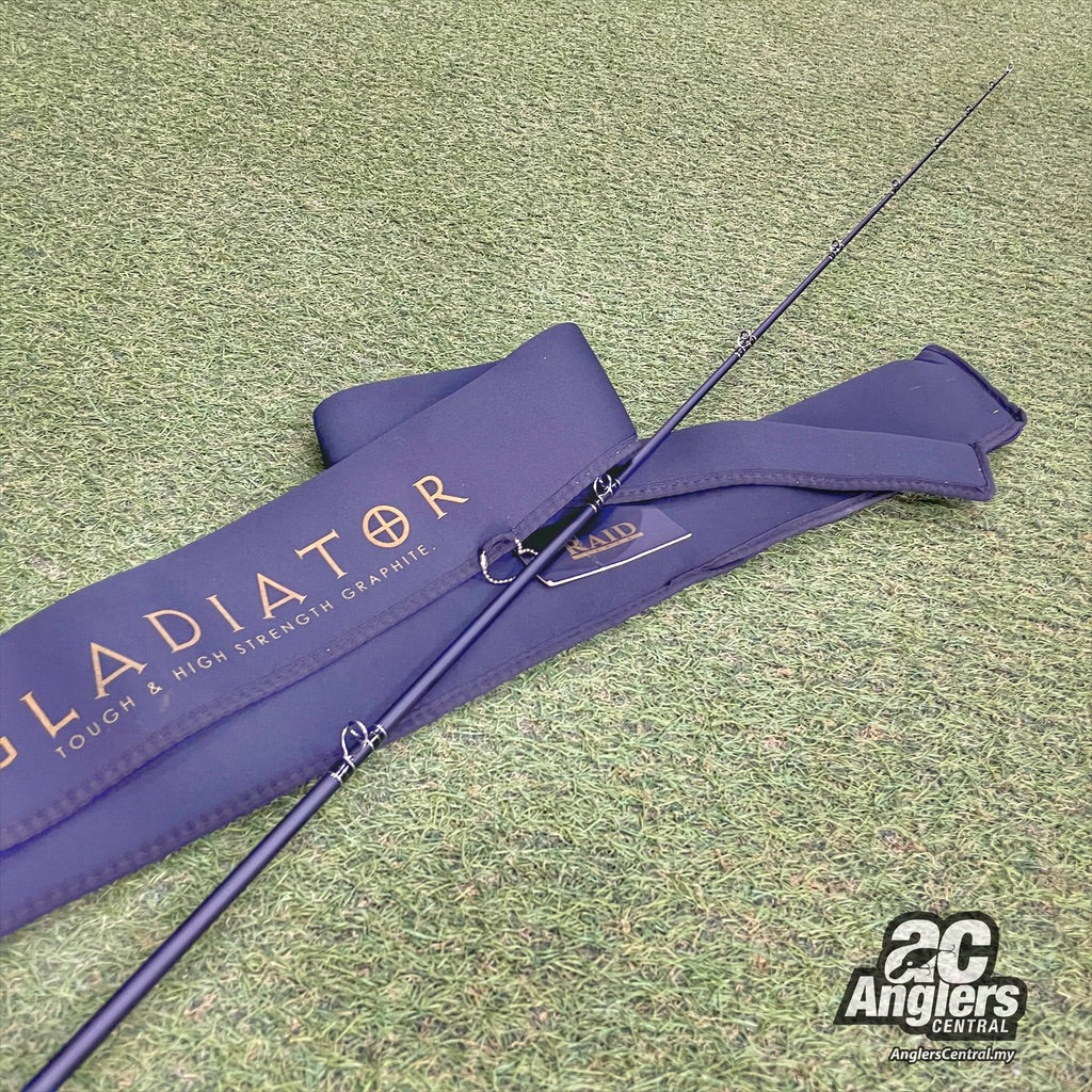 Gladiator Slugger G-711MHC 10-20lb (UNUSED) with sleeve/bag